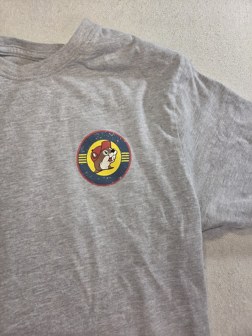 Buc-ee's Shirt Mens M Gray Food & Gasoline Highway 82 Gas Station - Picture 6 of 7